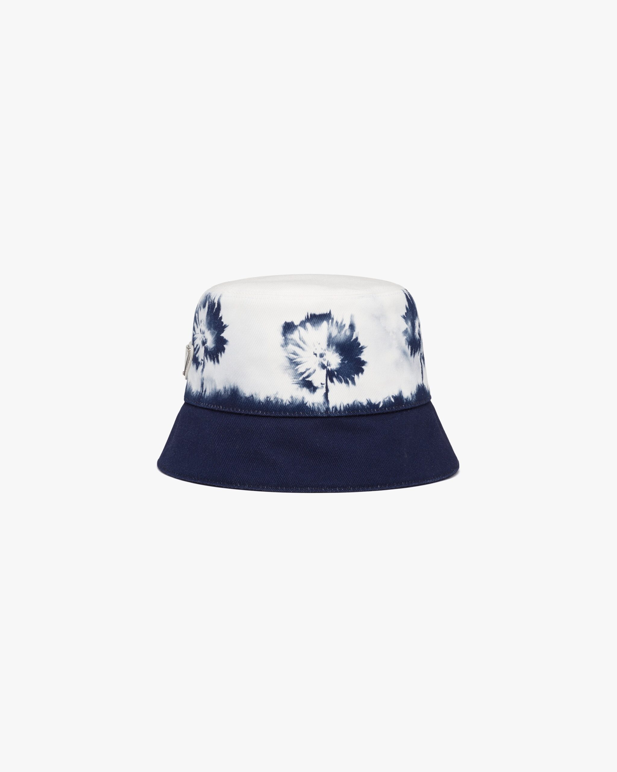 White/navy Blue Printed Re-Nylon bucket hat