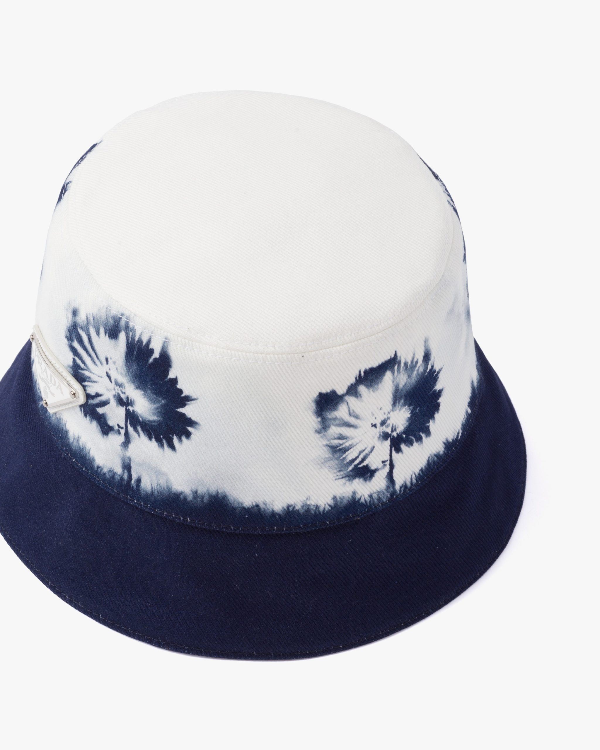 White/navy Blue Printed Re-Nylon bucket hat - Image 4